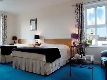 O Donovans Hotel 2*